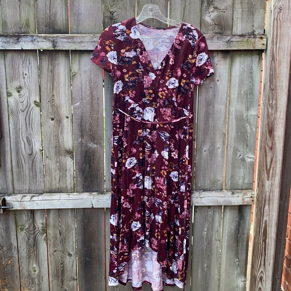 Liz Lange Floral dress sz. M